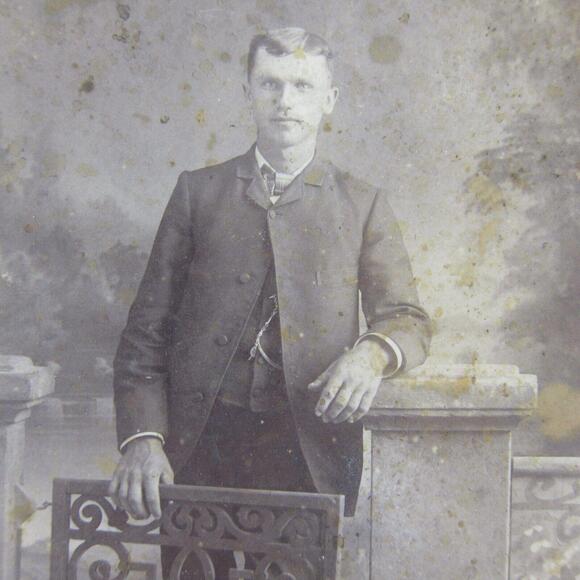 Cabinet Card Photograph Man Suit at Gate Schnell Photographer Troy Ohio Antique - Picture 7 of 15
